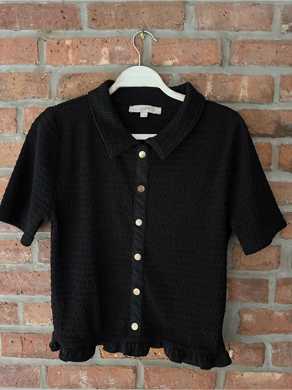LOFT Black Short-Sleeve Textured Button-Front Top